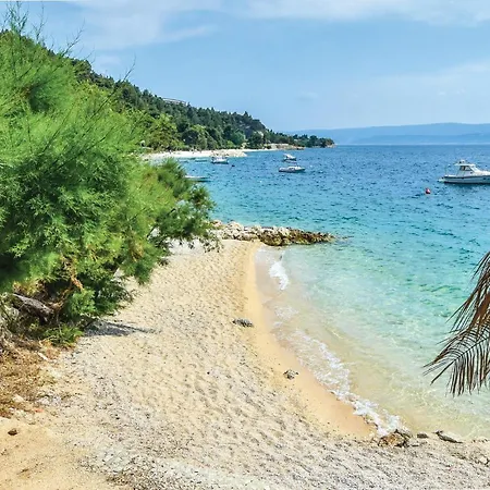 In With House Sea View شقة أوميس